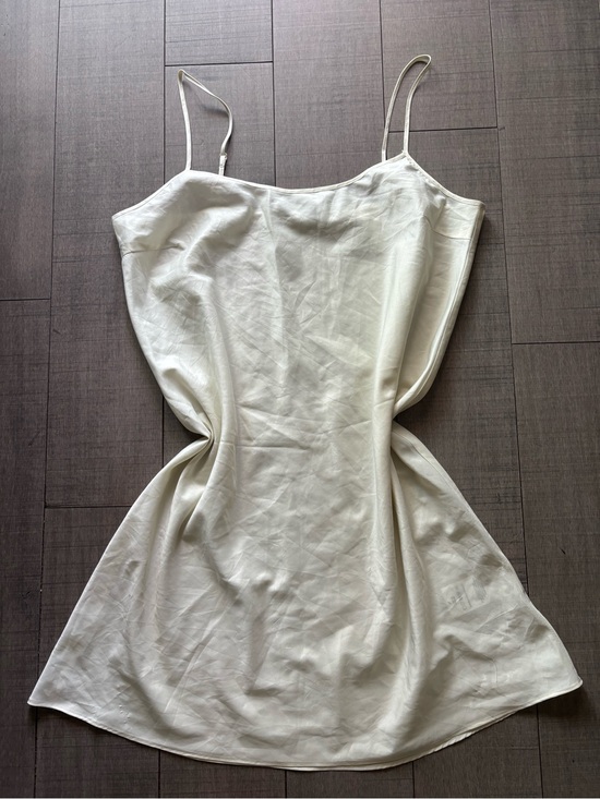 DKNYC Dresses & Skirts - 🦋DKNY Runway🦋- Y2K Mini Slip Dress in Pale Yellow